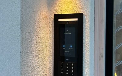 Choosing an Intercom System for Your Home: 2-Wire, IP or Wi-Fi Doorbell?